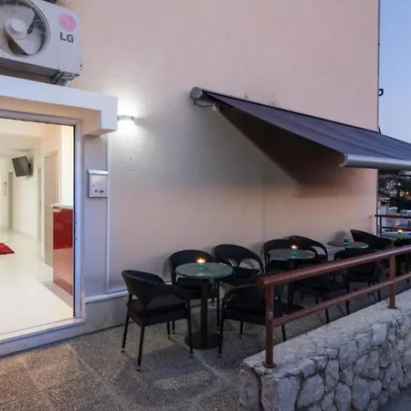 Free Bird - Bed In Four Bed Mixed 3 Holiday home Dubrovnik