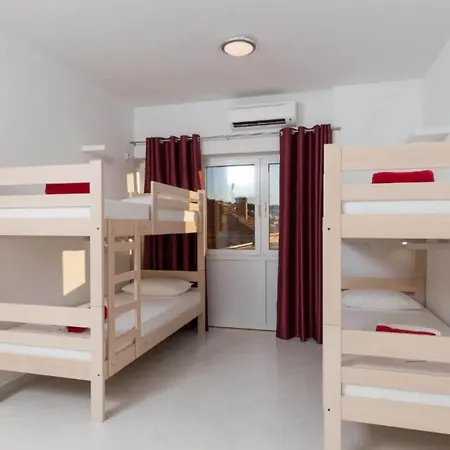 Free Bird - Bed In Four Bed Mixed 3