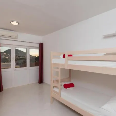 Free Bird - Bed In Four Bed Mixed 3 Dubrovnik