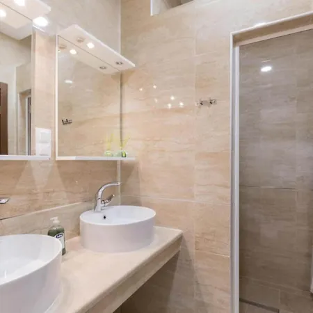 Free Bird - Bed In Four Bed Mixed 3 Holiday home Dubrovnik